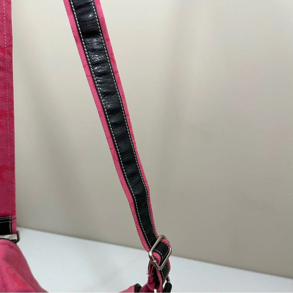 Pink Betty Boop Rhinestone Messenger Bag - Picture 8 of 16